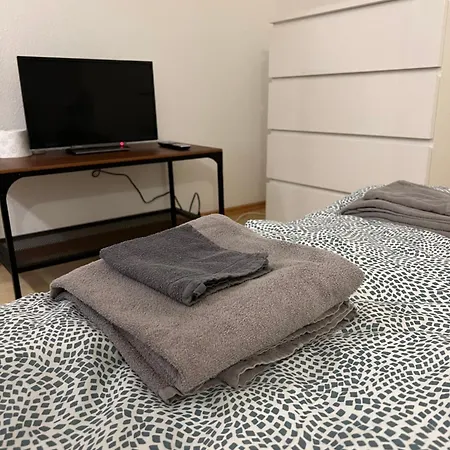 Basic-privatzimmer - Ohne Fenster - Rum i privatbostad Würzburg